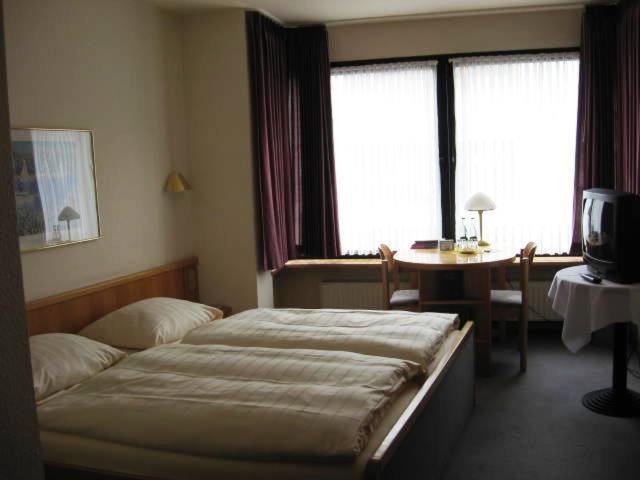 Rodalben Hotel Pfaelzer Hof, Zum Schokoladengiesser חדר תמונה